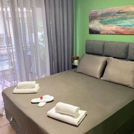 M.O.M.'S Apartment อเล็กซานโดรโพลิส ภายนอก รูปภาพ