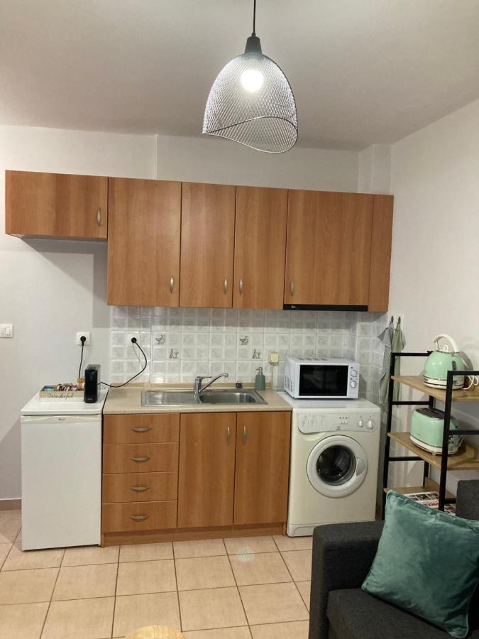M.O.M.'S Apartment อเล็กซานโดรโพลิส ภายนอก รูปภาพ