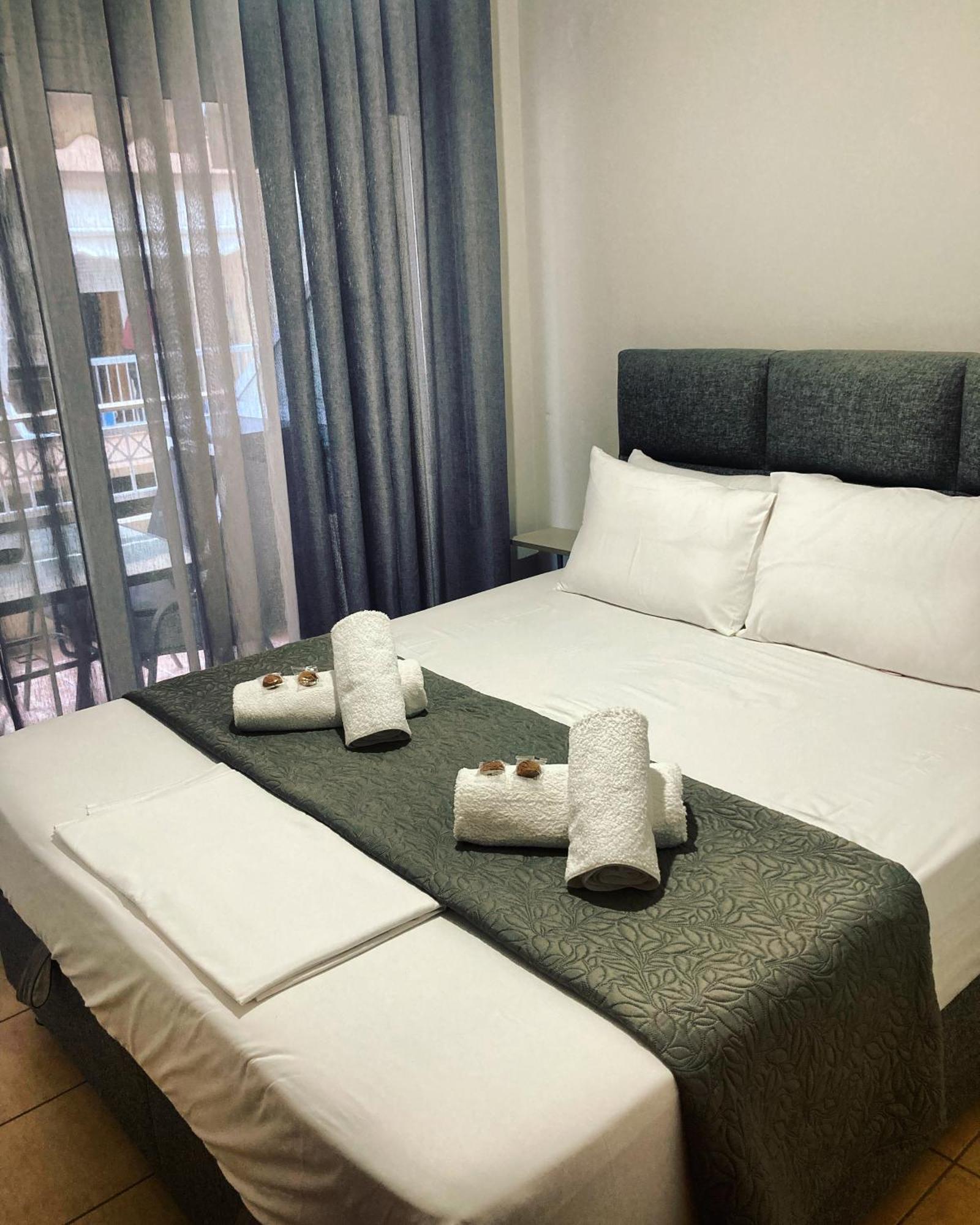 M.O.M.'S Apartment อเล็กซานโดรโพลิส ภายนอก รูปภาพ