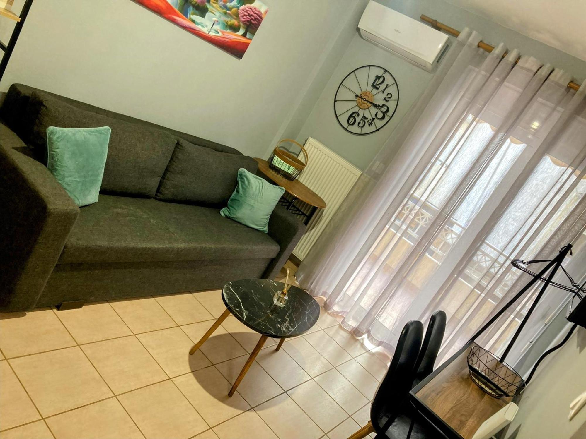 M.O.M.'S Apartment อเล็กซานโดรโพลิส ภายนอก รูปภาพ